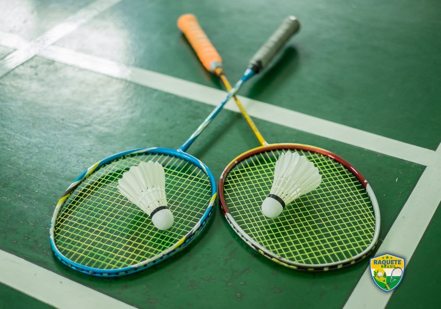 Como escolher raquete de badminton